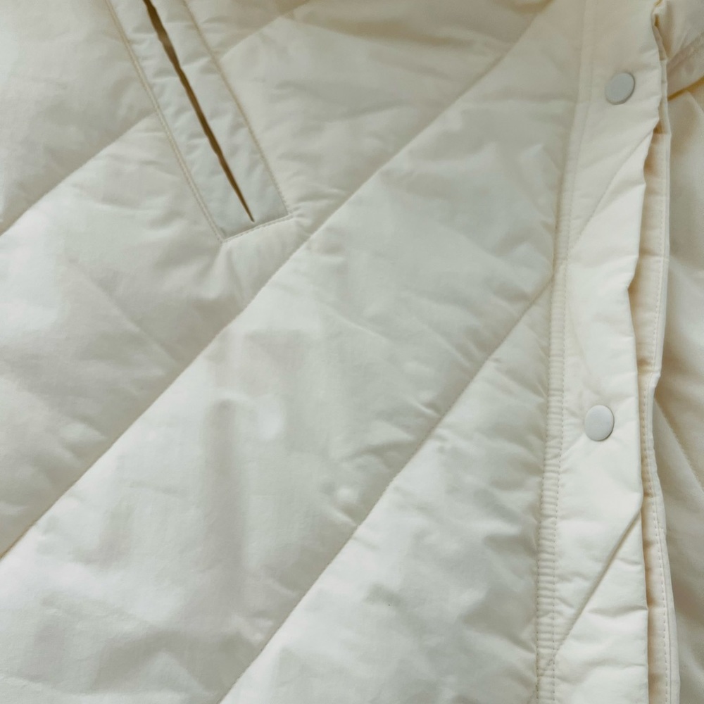 Banana Republic Zip-Up Cream/Beige Quilted Poncho S/M Bloggers Favorite - Picture 15 of 15